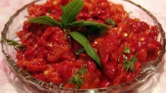 Kırmızı Biberli Sos